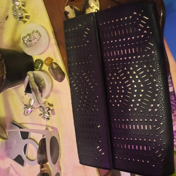 Black bag w/out strap - Picture 1 of 2